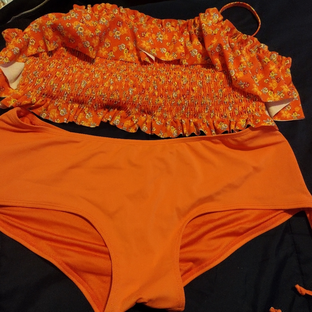 Swim suit
